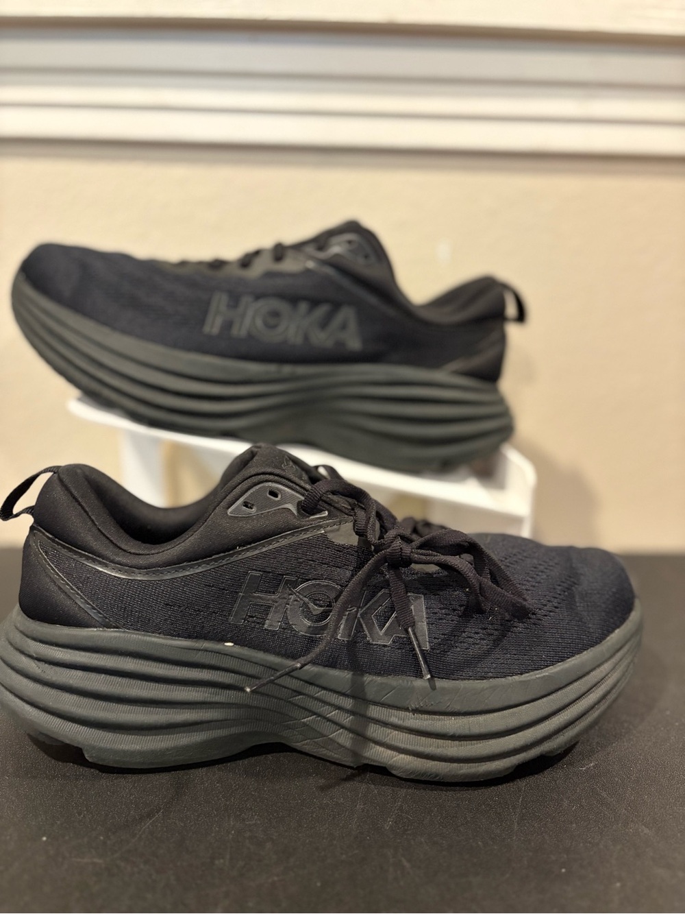 Hoka Bondi 8 Women's Black 9.5B Max Cushion Running Shoes Pre-Owned